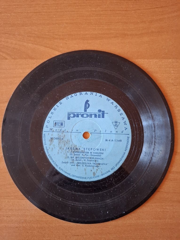 Jarema Stępowski Z expresiakiem w kieszeni single