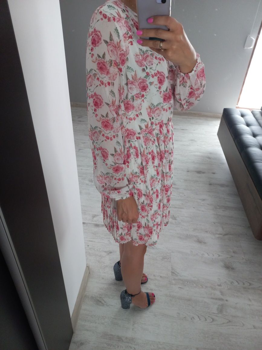 sukienka plisowana croop roz.M