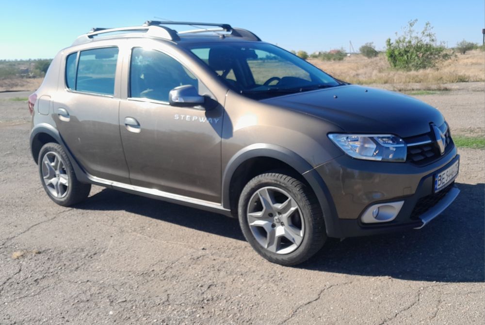Рено Сандеро Renault Sandero