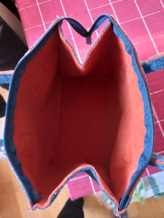 Torebka damska z rączkami