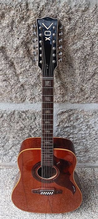 Guitarra Folk de 12 Cordas Vox V239 (anos 60)