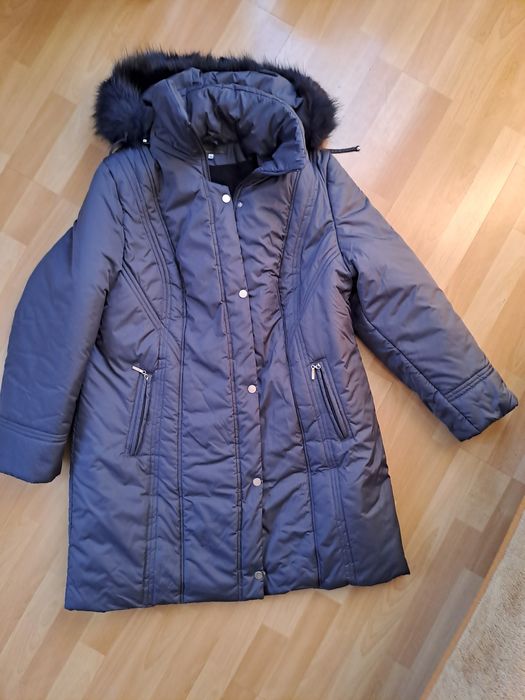 Kurtka damska zimowa dluga.