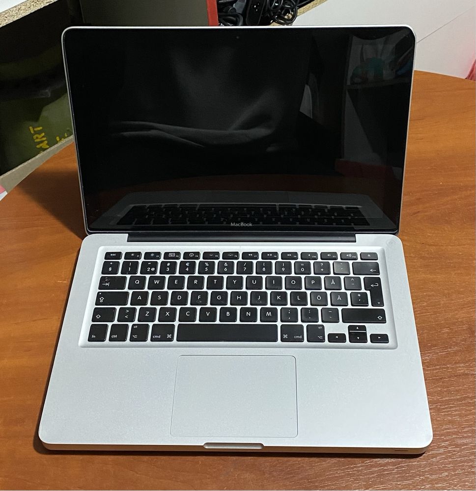 Ноутбук MacBook A1278 13"/ 2GB RAM/250GB HDD! N2366