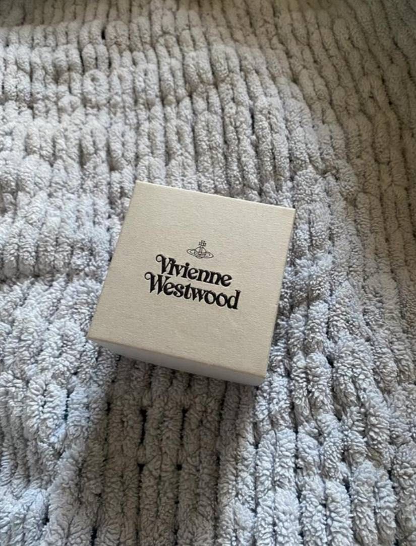 Vivienne Westwood підвіска