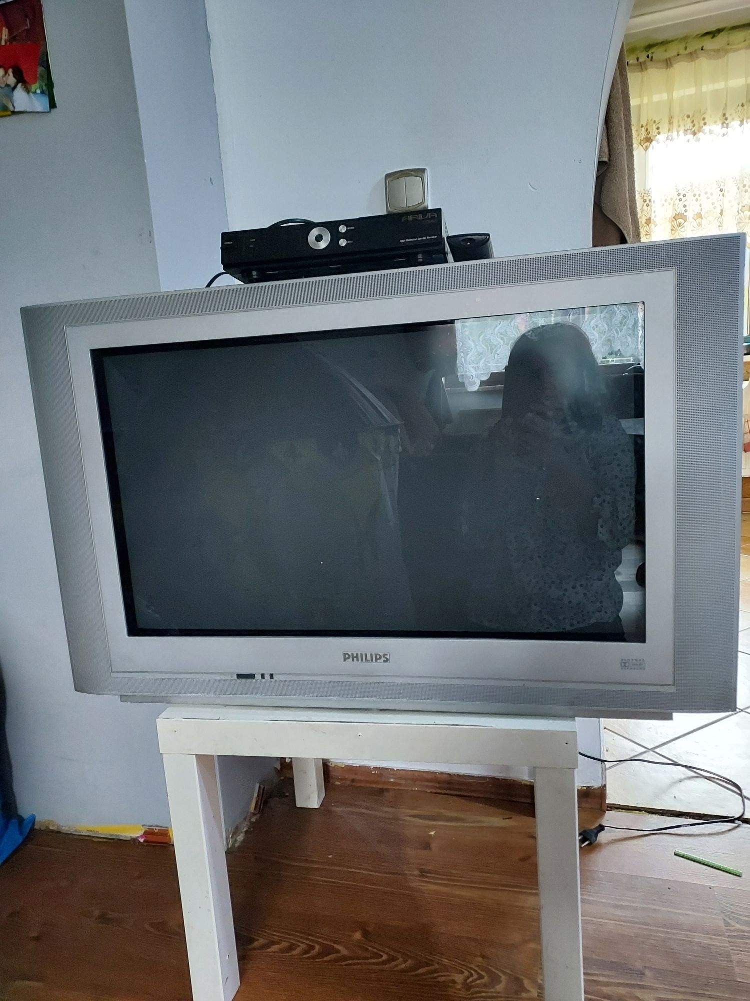 Telewizor 32 całe + dekoter tuner dvbt