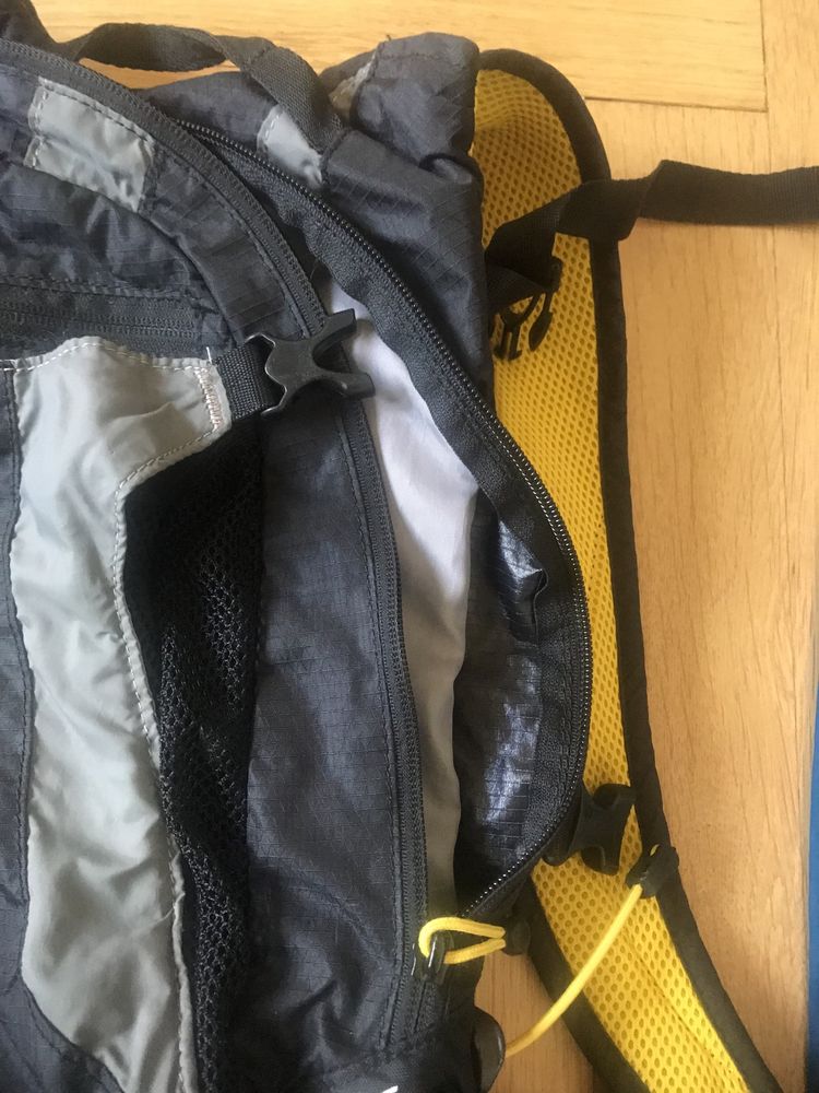 Plecak 13 L Camelbak Octane Scudo z 3L bukłakiem na wodę.