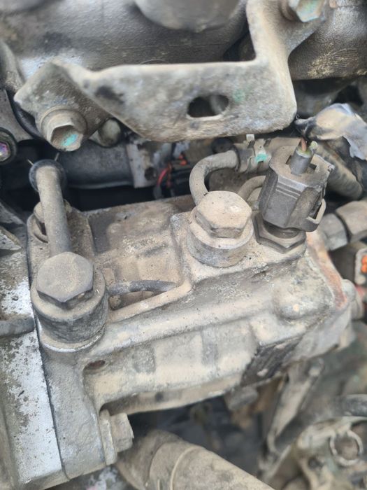 ТНВД Паливний насос Toyota Corolla Verso Avensis RAV 4 2210027010 2.0