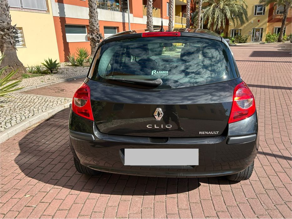 Renault clio 1.2 16 v 102 mil kms