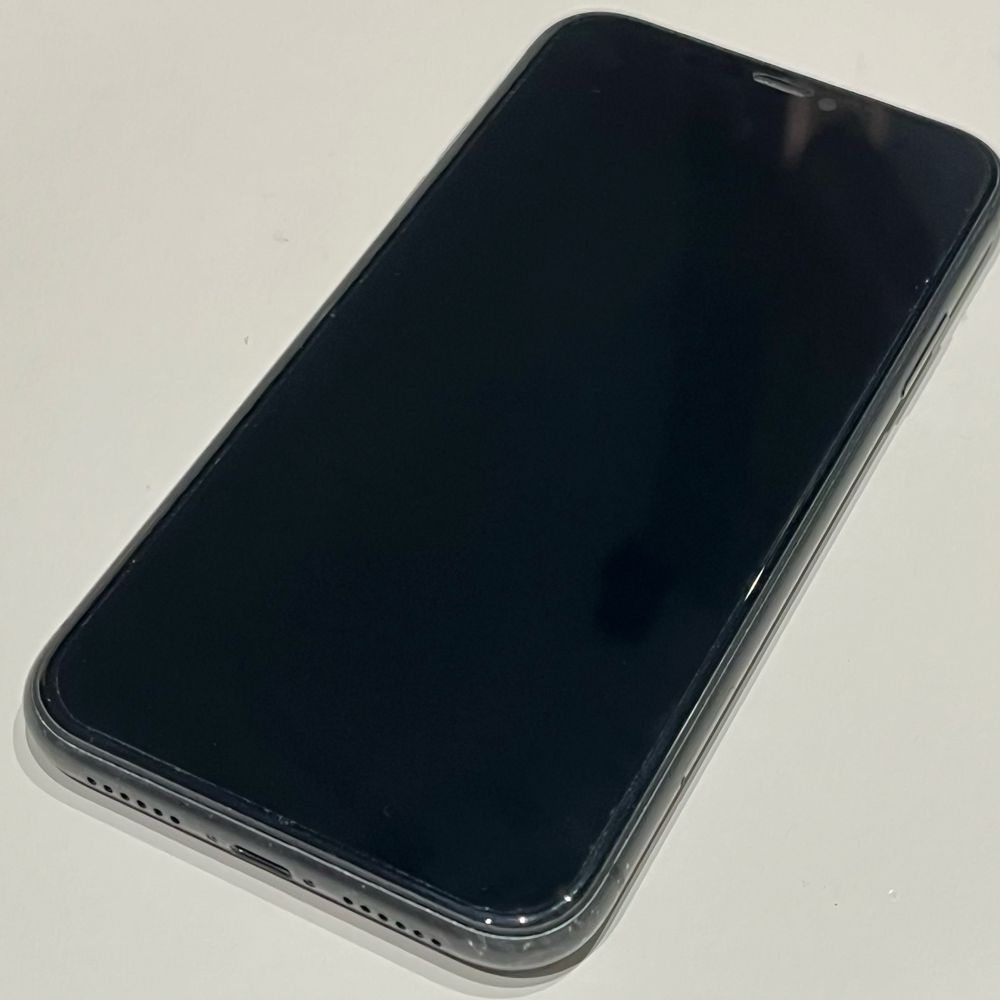 iPhone 11 64GB czarny