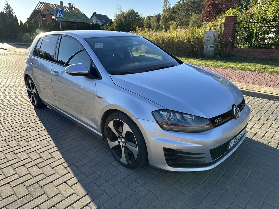 Golf mk7 GTI manual niski przebieg