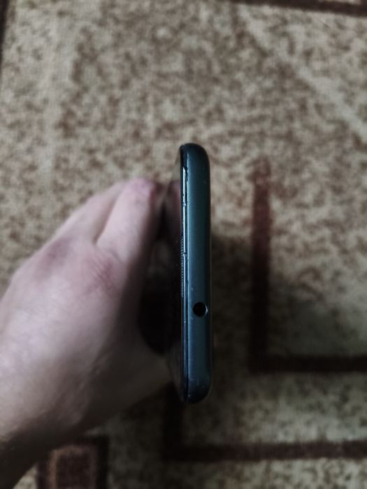 Продам телефон моторола е40