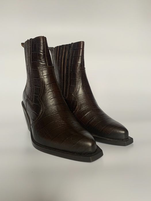 Damskie skórzane sztyblety  Pieces roz.38