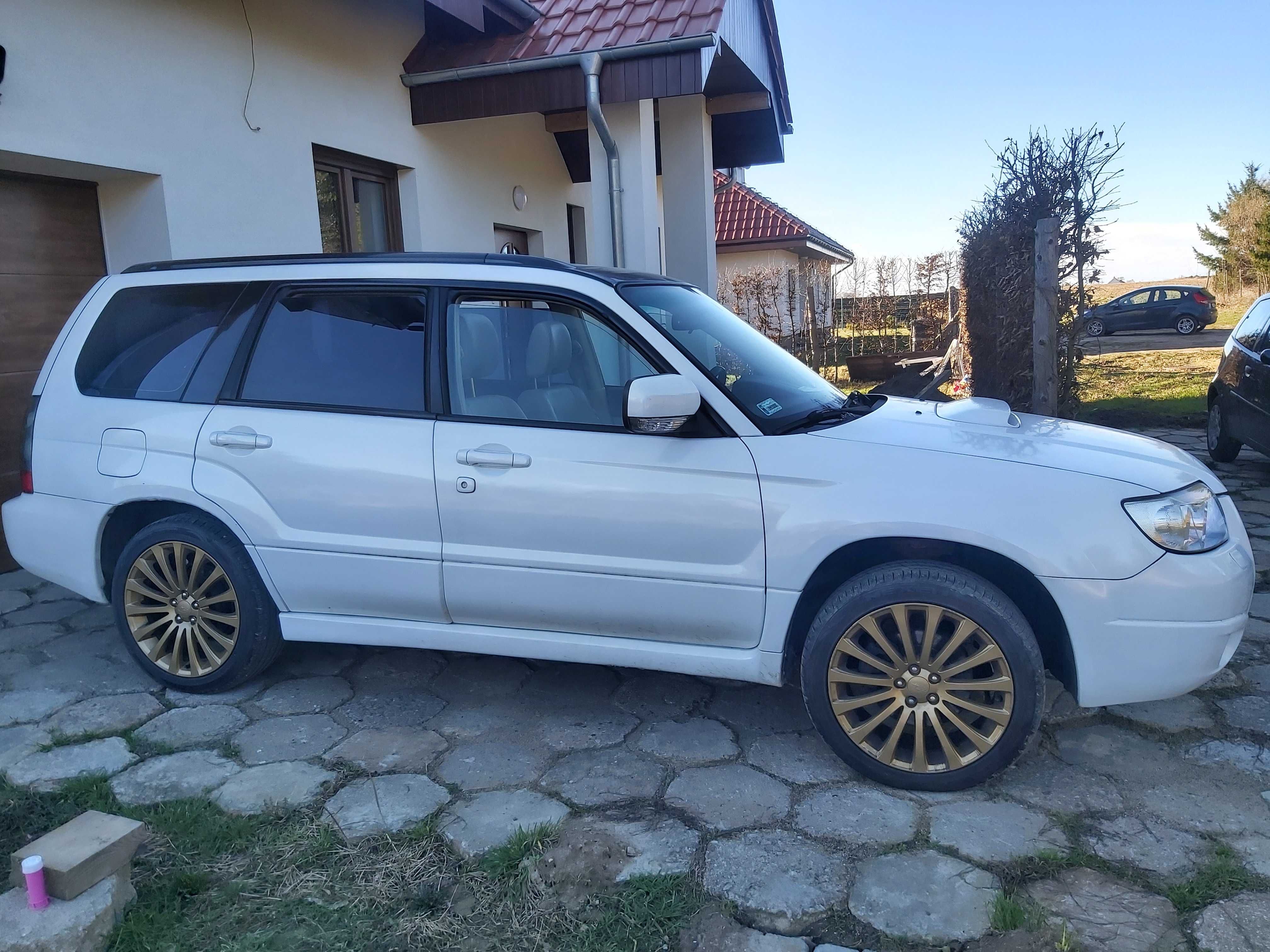 Subaru Forester 2,5xt 230km MANUAL Zamiana