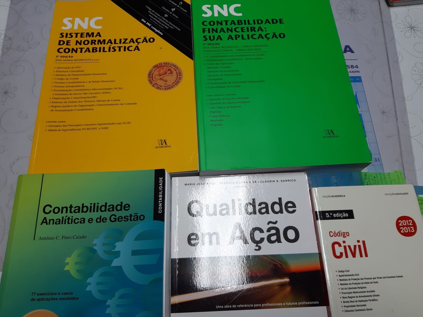 Livros faculdade - livros de Gestão e livros de Contabilidade