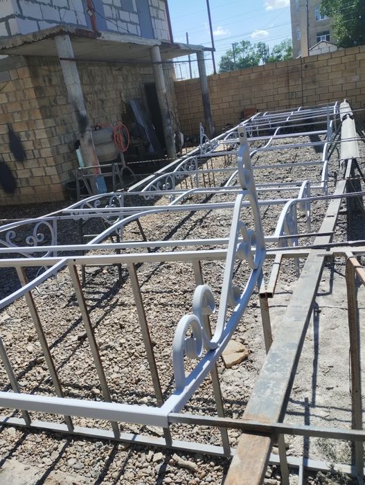 Продам козырек над дверью