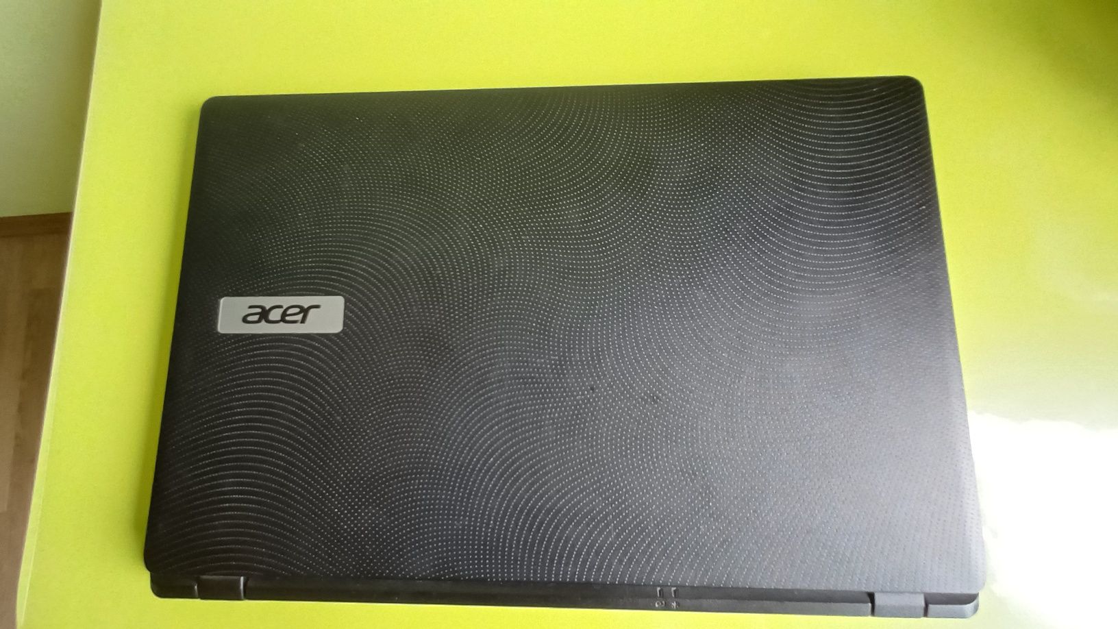 Ноутбук ASER ES1 - 512 модель М52394 15,6"
