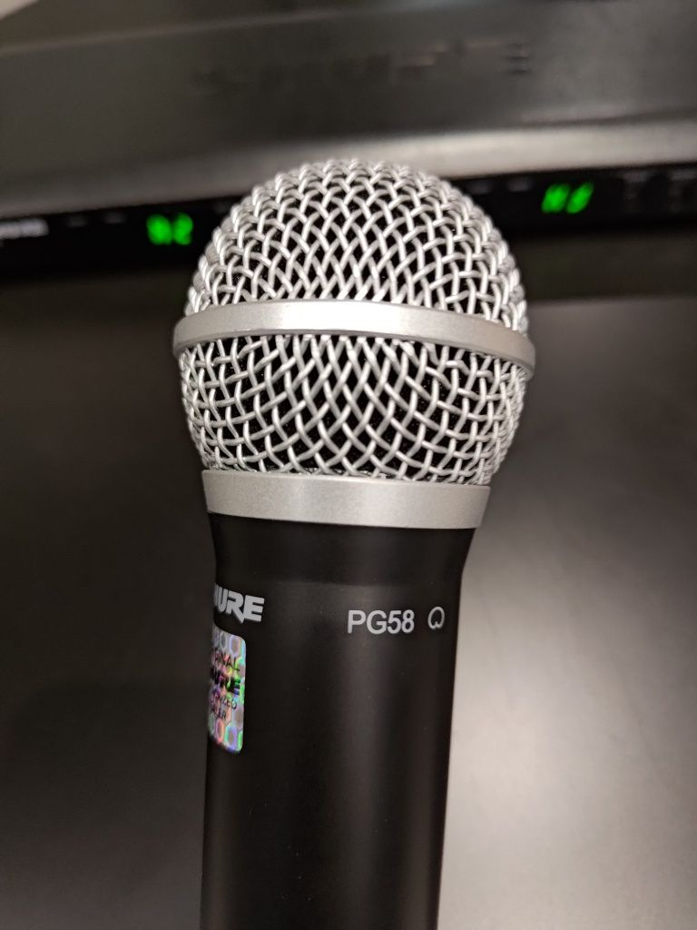 Радіостанція з мікрофонами Shure BLX88 PG58