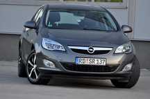 Opel Astra Opel Astra J 1.4 Benz Klimatyzacja Tempomat Ładny Stan Gwarancja