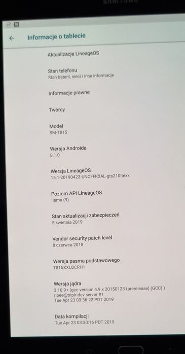 Tablet Samsung Tab S2 z klawiaturą, SM-T815 z LTE, 3/32, 9,7", sAmoled