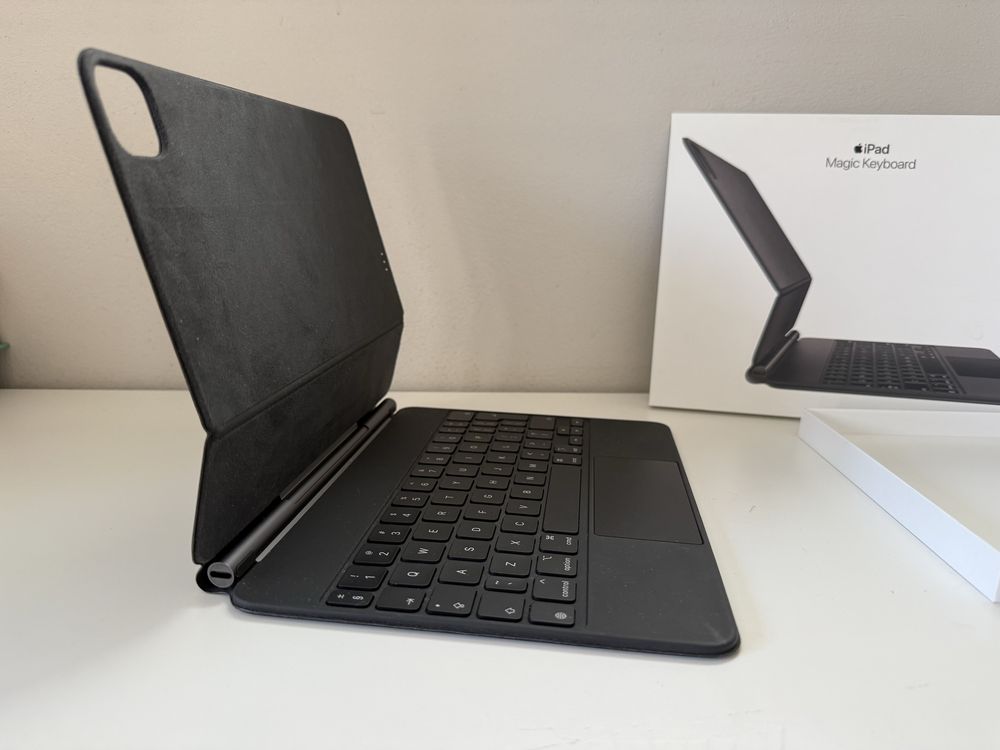 iPad Magic Keyboard