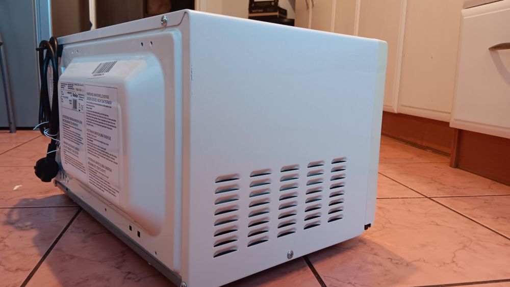 Mikrofala Amica 700 do 1200W