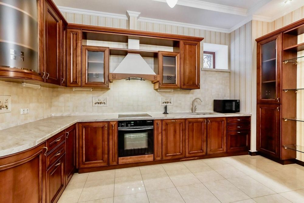 Козин. КГ Сосновый Бор. 520 м2. Новый ремонт! 20 соток в лесной части!