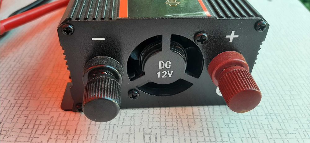 Інвертер 12/220 вольт