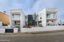Moradia T4 para venda