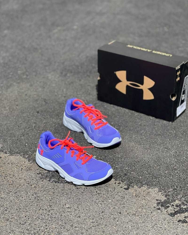 Фірмові кросівки Under Armour GS Pase. Оригінал.