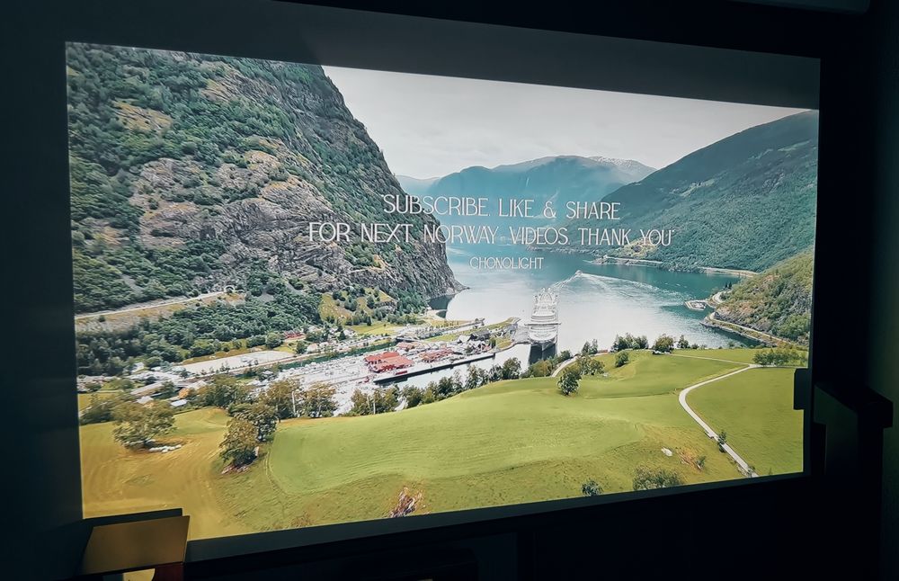 Проектор Jowlurk M2 1080p 15000L