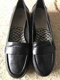 Buty Clarks damskie