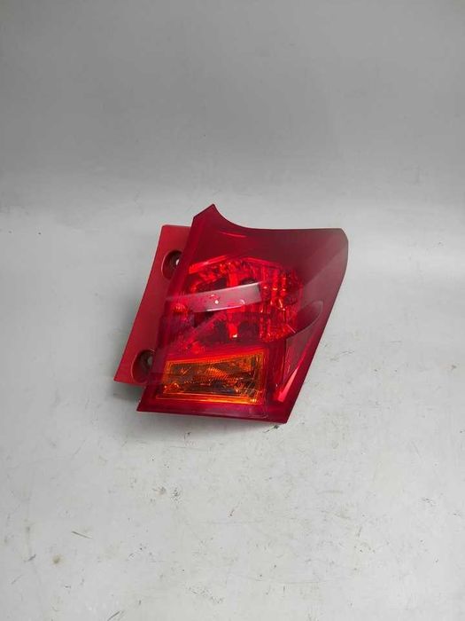TOYOTA AURIS II HB, Rok 2012-15, Lampa tylna prawa, OE: 81.551-02.730