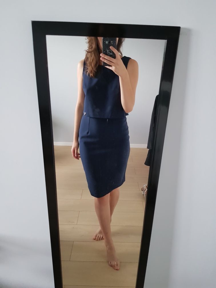 Elegancka granatowa sukienka, rozmiar S