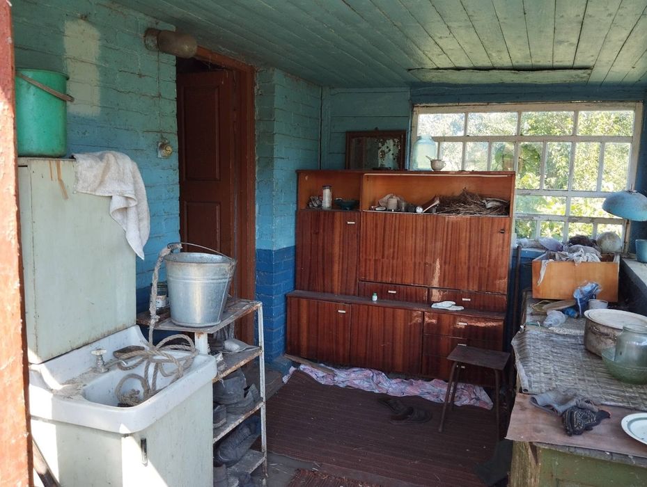 Продається будинок в селі Великі Гадомці. Всі подробиці за телефоном