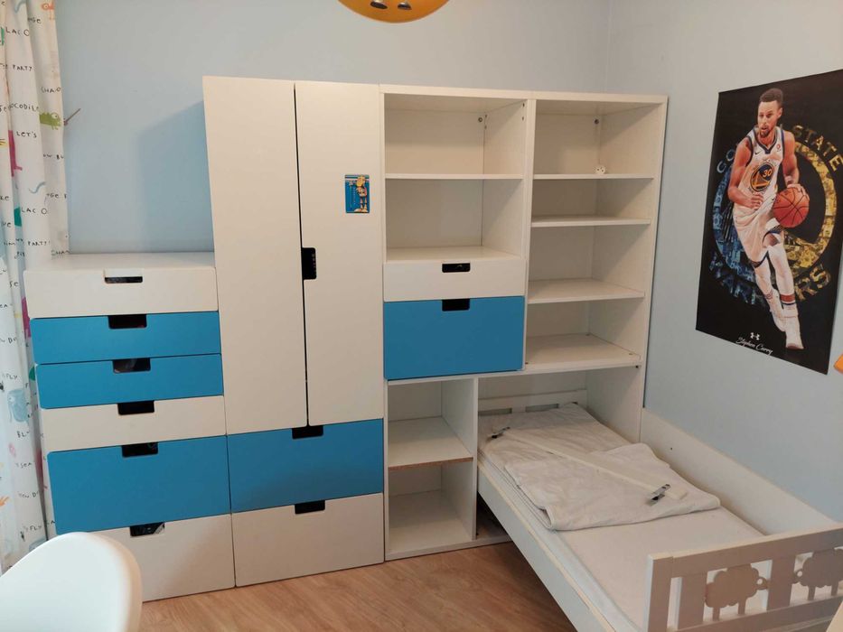 Sprawdź! Meble dla dziecka biurko, łóżko, 3 szafy, regały, lampy i in