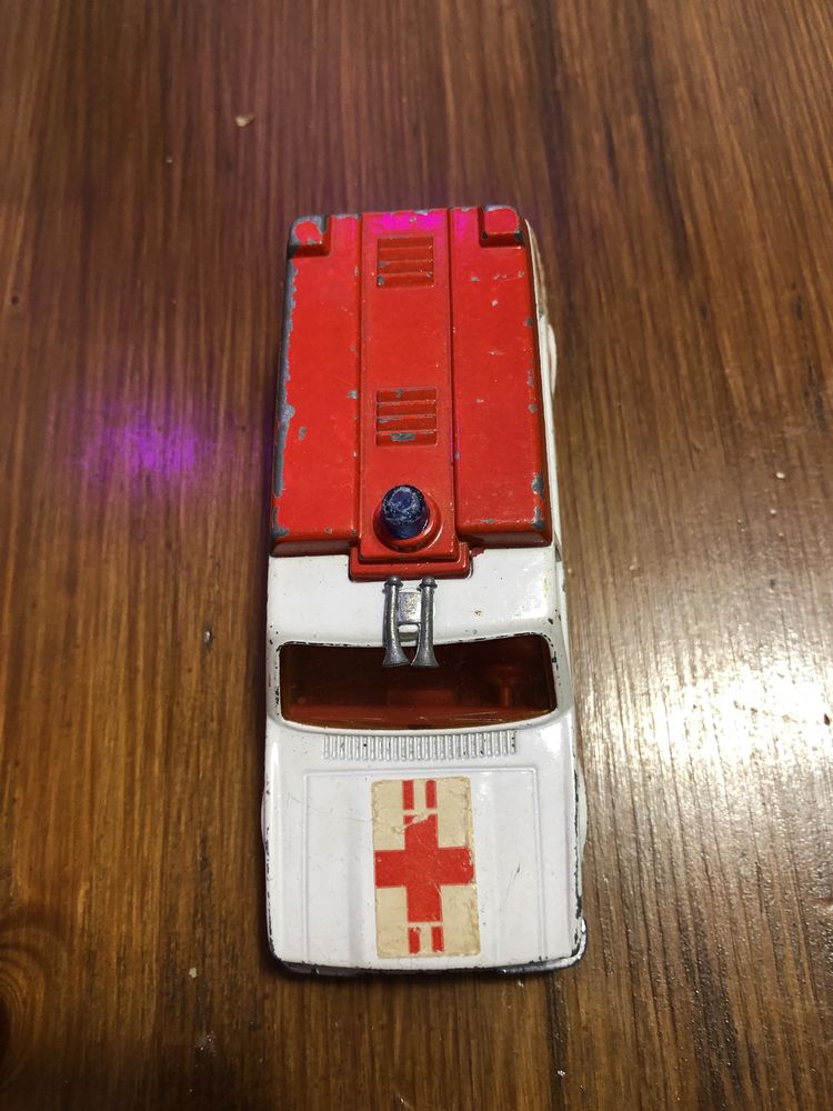 Matchbox Speedkings Ambulance