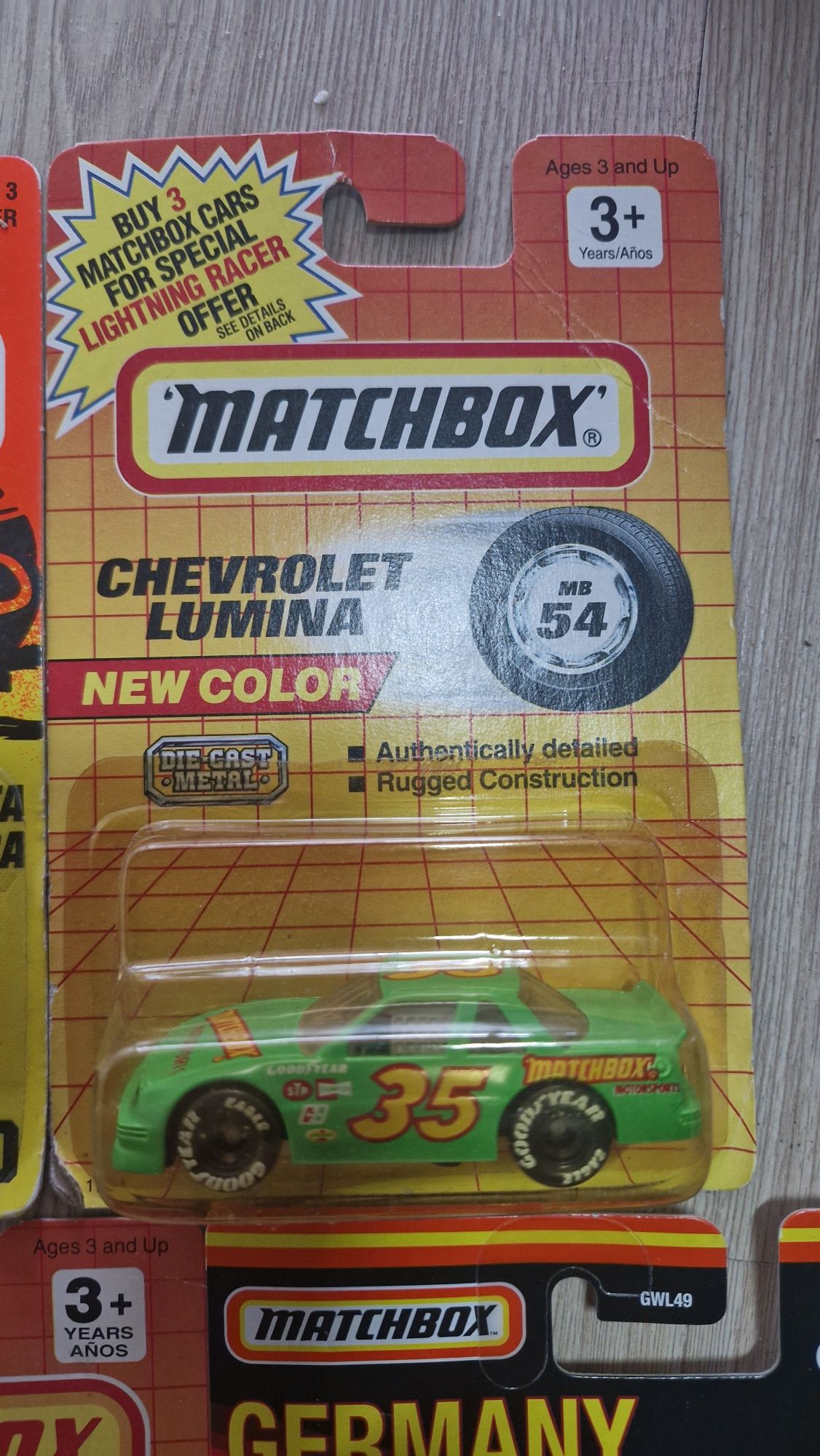 Chevrolet Lumina NASCAR matchbox nowy