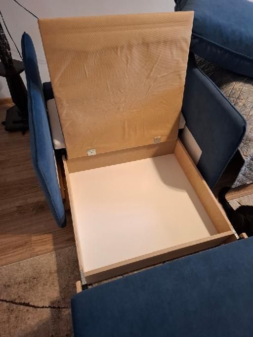 Fotel rozkładany z funkcją spania Black Red White.