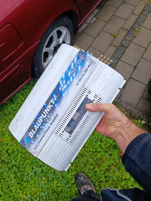 Wzmacniacz samochodowy Blaupunkt