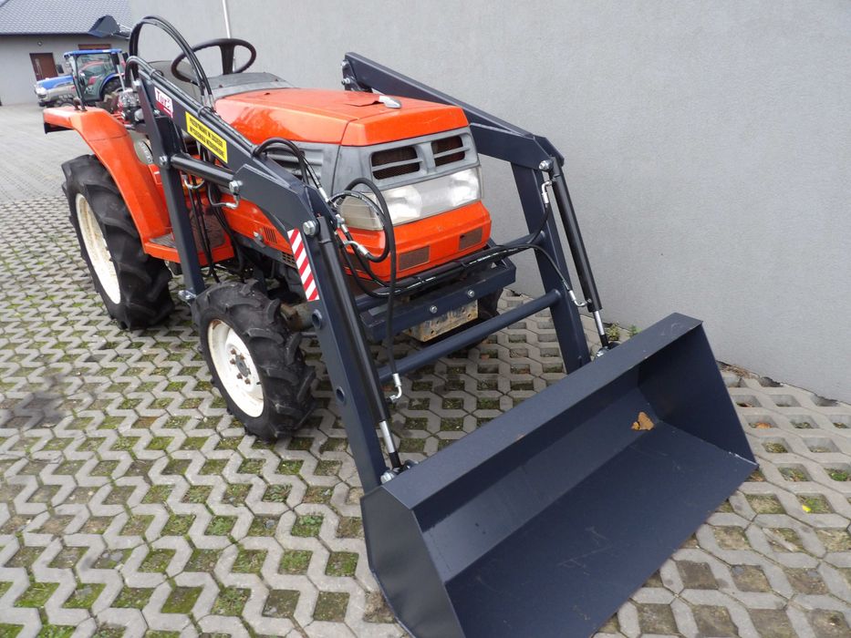 Kubota GL 220 4x4 wspomaganie rewers mini traktor ogrodniczy iseki