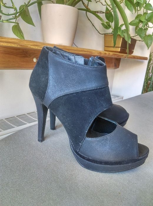 Buty platforma czarne szpilki