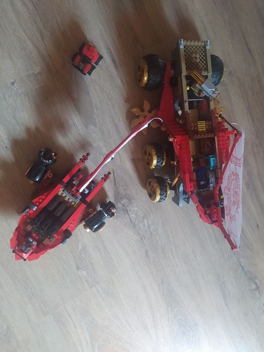 LEGO Ninjago Райський куточок 70677