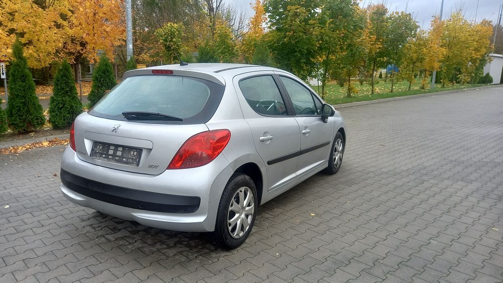 Peugeot 207  1.4 8v rej.2009 5d. Stan b.d. zarejestrowany  zamiana