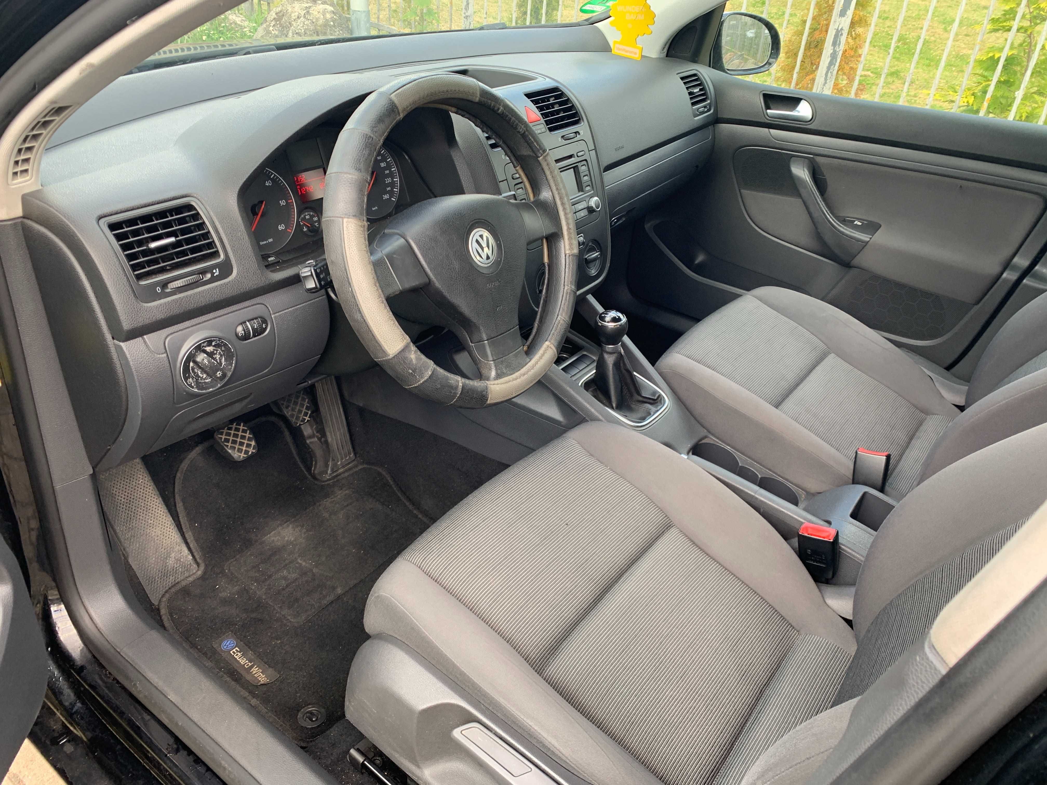 VW GOLF V 2006r. // 1.9 TDI / 105 KM // 5 drzwi // Hak // Klima