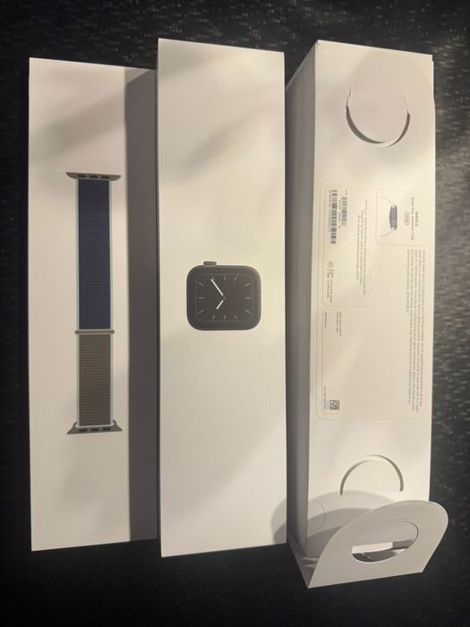 iWatch 5 Apple 32GB 44mm GPS idealny