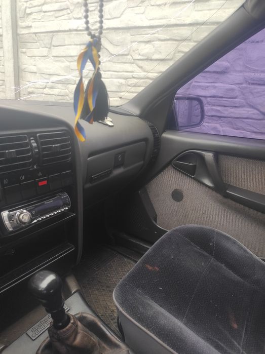 Продам Опель омега а, 2.0 бензин