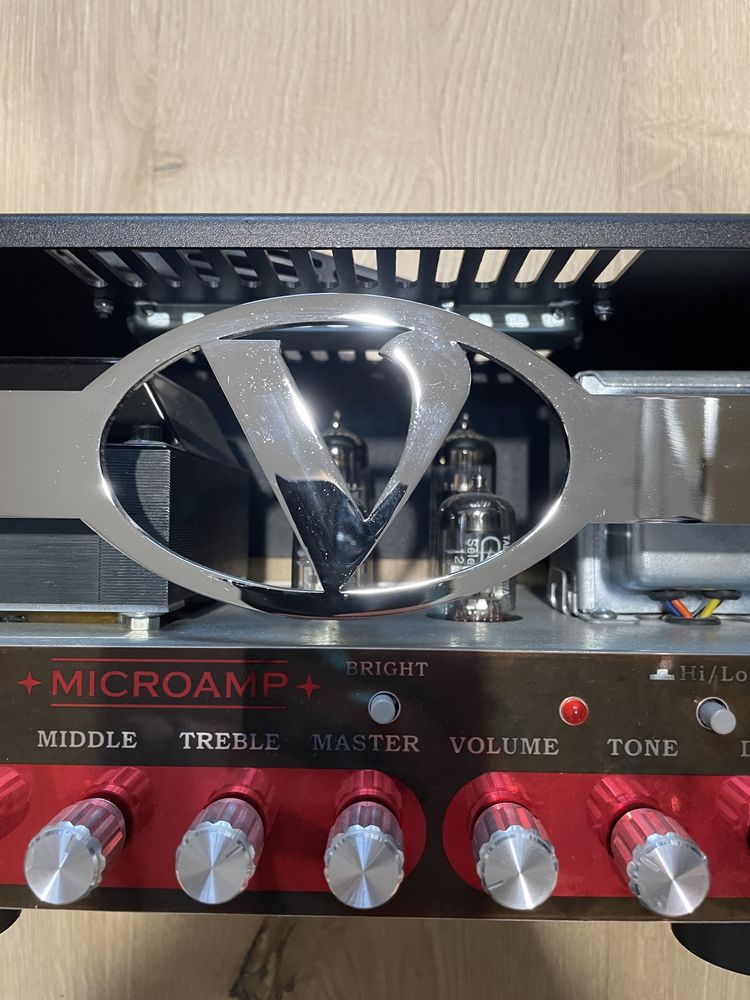 Wzmacniacz gitarowy VEMPIRE plus kolumna