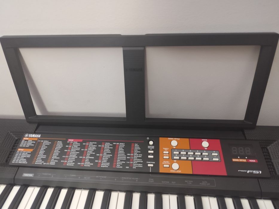 Teclado Yamaha PSR FS1