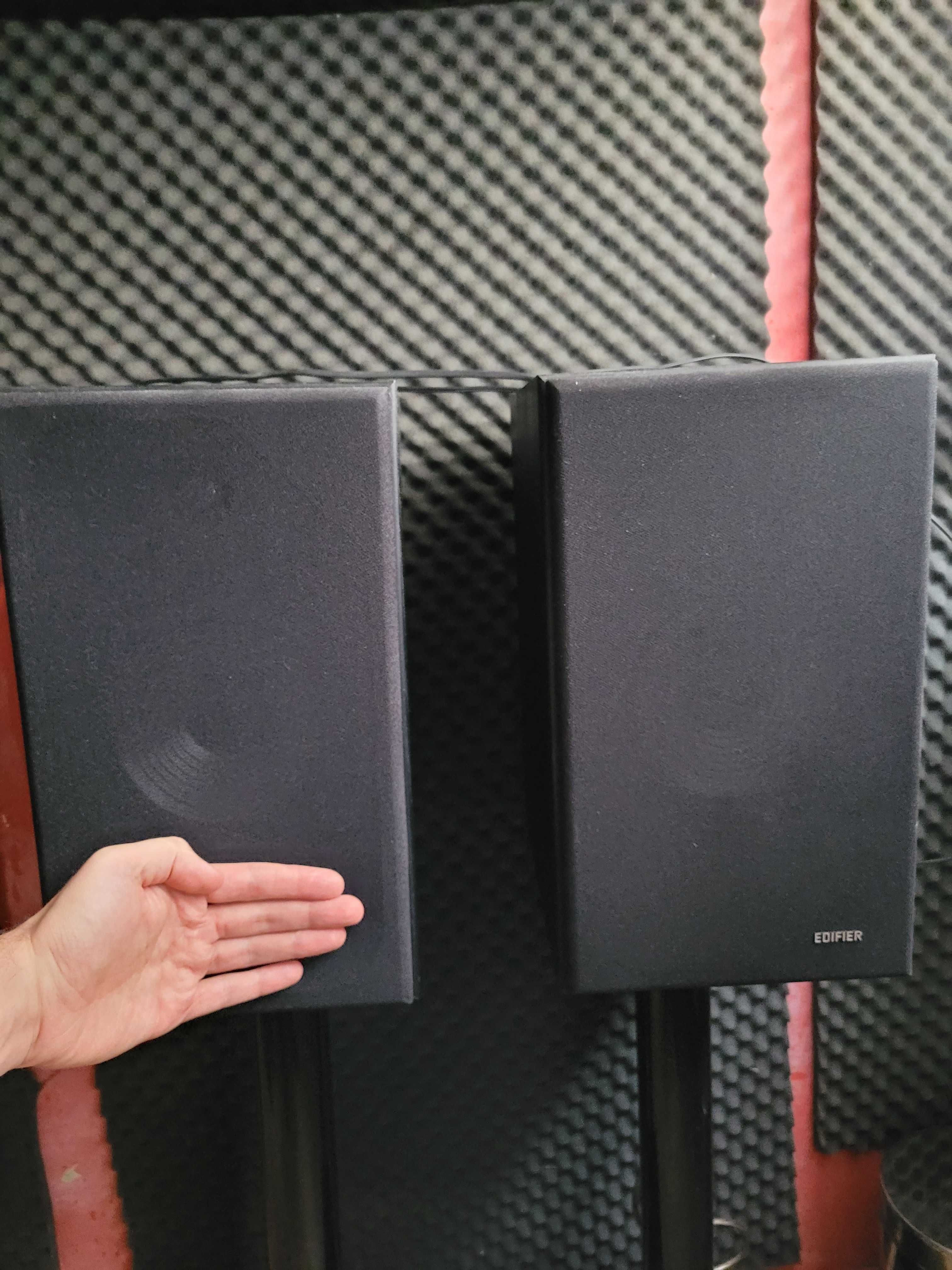 Głośniki Edifier Studio R2600 2.0 plus stojaki