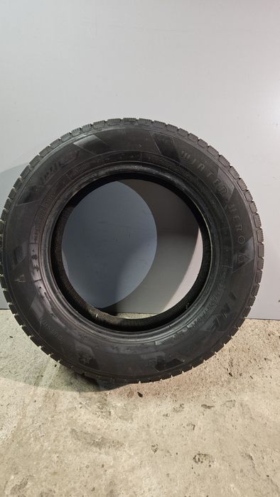 Opony zimowe 225/65R17